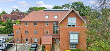 Flat for sale in Bell Mead Heights, Bell Mead CM4