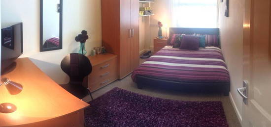 1 bedroom ground floor flat