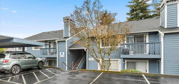 16817 Larch Way UNIT E208, Lynnwood, WA 98037