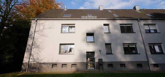 Moderne, gut aufgeteilte 2,5 Zimmer-Wohnung mit Balkon und Gemeinschaftsgarten in Buer zu vermieten