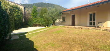 Villa in vendita in via Piemonte