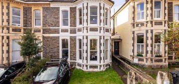 6 bedroom semi-detached house for sale