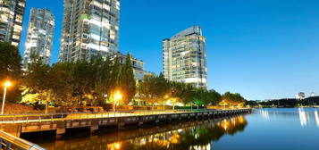 428 Beach Cres #1202, Vancouver, BC V6Z 3G1