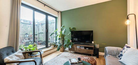 Flat for sale in Brockley Road, London SE4