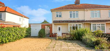 3 bed semi-detached house for sale