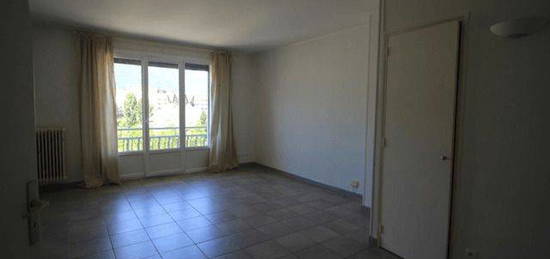 Appartement 3 pièces 79 m²