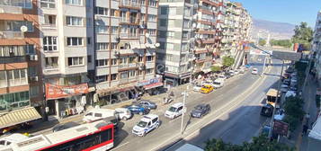 YOL MEYDAN YAKINI NN CADDE ZERNDE 3+1 120m2 ASANSRL ARAKAT DARE