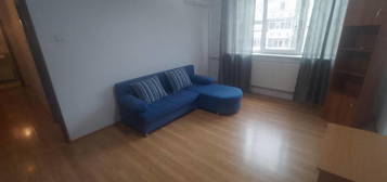 Apartament 2 camere, metrou Pacii, autogara Militari.