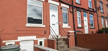 2 bedroom terraced house