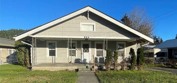 804 S Gold St, Centralia, WA 98531