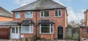 3 bed semi-detached house to rent