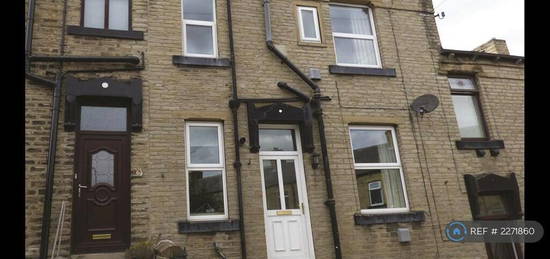 2 bedroom terraced house