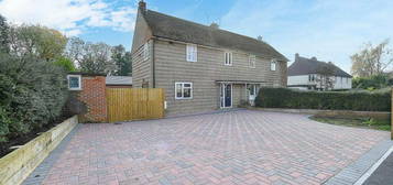 3 bedroom semi-detached house