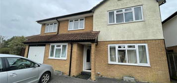 7 bedroom detached house