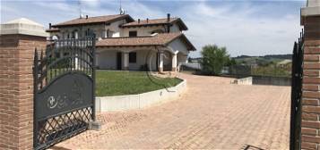 Casa indipendente in vendita a San Carlo - San Vittore - Tessello