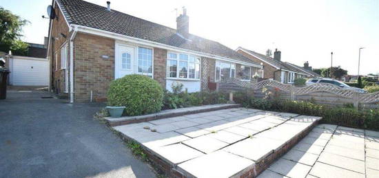 Bungalow to rent in Towngate, Ossett WF5