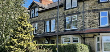 4 bedroom terraced house