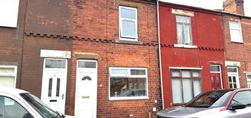 Terraced house to rent in Church Street, South Elmsall, Pontefract WF9