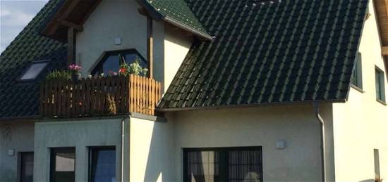 Vollständig renovierte 3-Zimmer-Wohnung mit Balkon und EBK in Vogelsang-Warsin