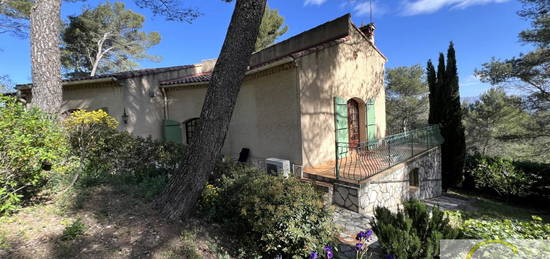 Maison de plain-pied  à vendre, 5 pièces, 4 chambres, 140 m²