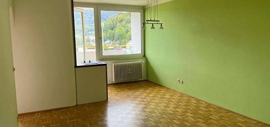 2 Zimmer Wohnung mit Balkon