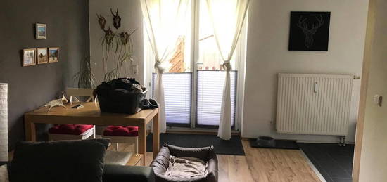 2 Zimmer Wohnung mit großen eigenem Garten