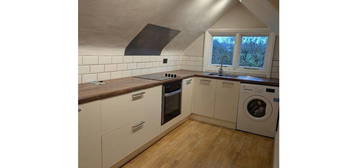 Flat to rent in Hove Park Villas, Hove BN3