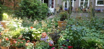 Grote tuinkamer (17/25m2) in Amsterdam Oud Zuid