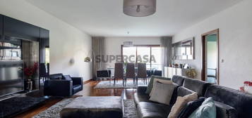 Apartamento T5 para venda nas Antas - Porto