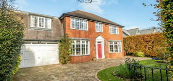 6 bedroom detached house for sale