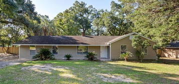 1024 Oakland Dr, Mobile, AL 36609