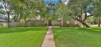 4401 W Cordoba Cir, Georgetown, TX 78628