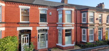 4 bed terraced house for sale