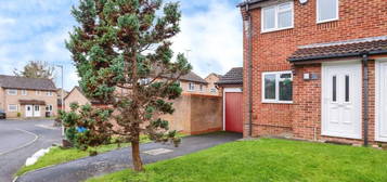 2 bedroom semi-detached house for sale