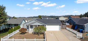 5394 Holly Loop SE, Turner, OR 97392