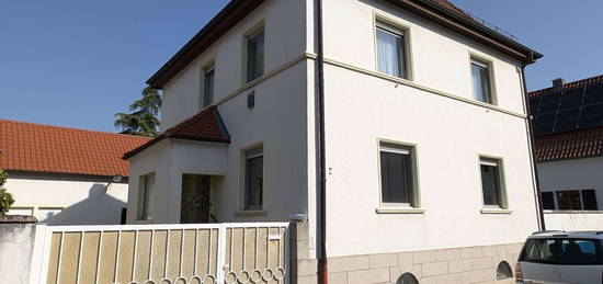 Charmantes Stadthaus – Einfamilienhaus, Mehrfamilienhaus oder Mehrgenerationenhaus