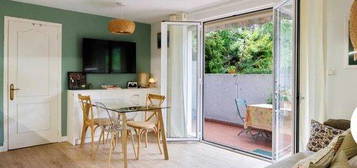 Hendaye, appartement en centre ville avec jardin