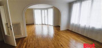 Appartement  à vendre, 8 pièces, 6 chambres, 218 m²