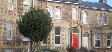 8 bedroom terraced house