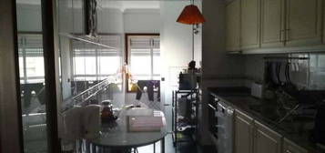 Alugo apartamento t2 em Vo