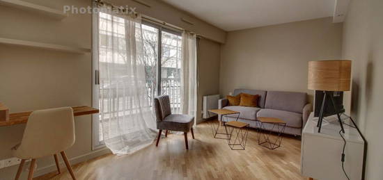 Studio meublé  à louer, 1 pièce, 25 m², Étage 0/5