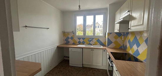 Location appartement 4 pièces 85 m²