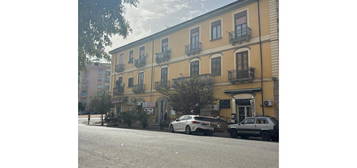 Quadrilocale in vendita in via Vittorio Veneto, 7