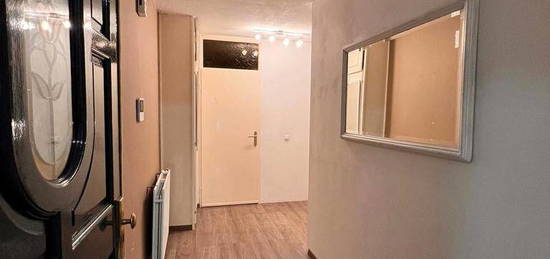 Appartement Almere Centrum, 2 kamers, direct beschikbaar