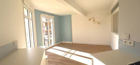 Appartement  à louer, 2 pièces, 1 chambre, 33 m²