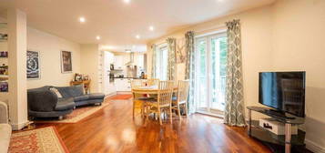 Flat to rent in Victoria Gardens, Oxford OX2