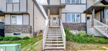 830 MCLEOD AV, Spruce Grove, Alberta