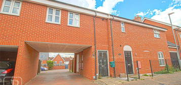 Maisonette to rent in Lenz Close, Colchester, Essex CO1