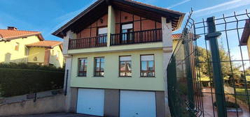 Casa en calle Poblado Villanueva Peña en Mazcuerras