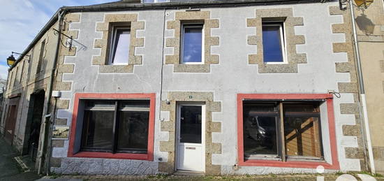 Maison de village 3 étages  à vendre, 6 pièces, 5 chambres, 145 m²